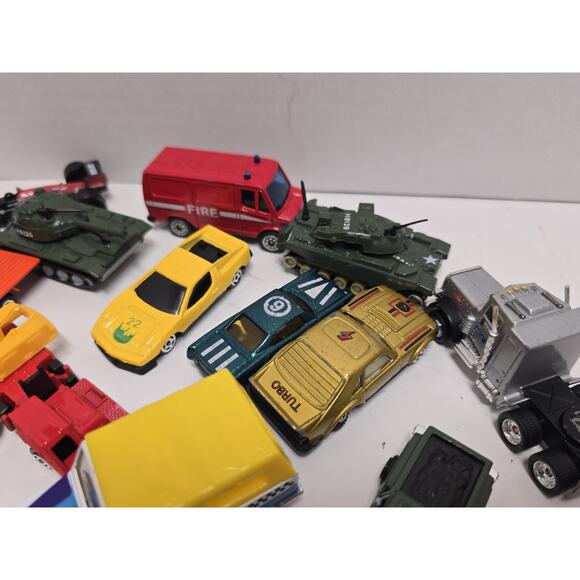 Lot Transformers Matchbox 1977 Hot Wheels Gold 57 FORD T-BIRD Others See Pics - Picture 4 of 12